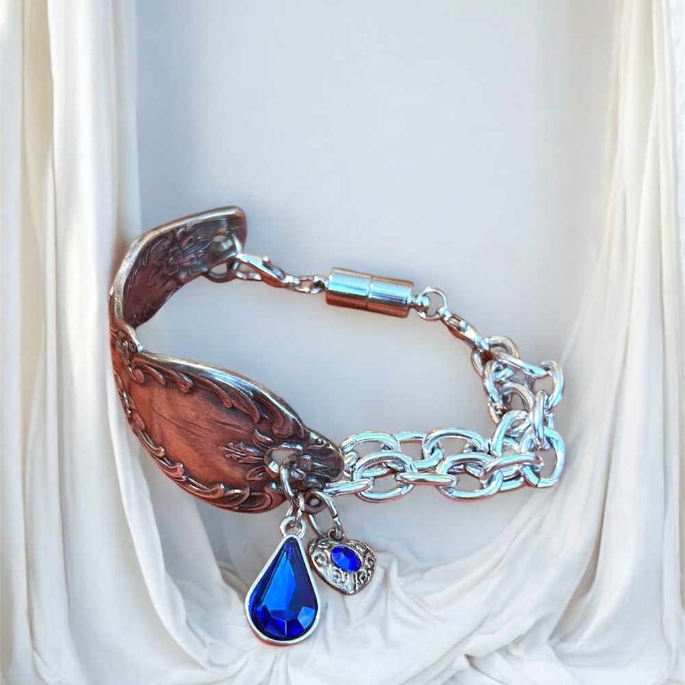 Spoon Chain Bracelet with Blue Gems